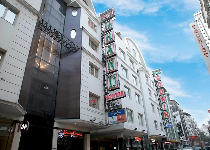 Hotel Grand Godwin Near New Delhi Railway Stn Offers Free Airport Pick-Up