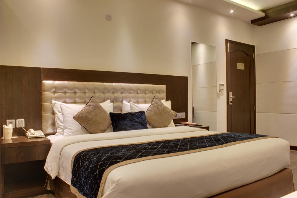 Hotel Grand Godwin Near Railway Station New Delhi
