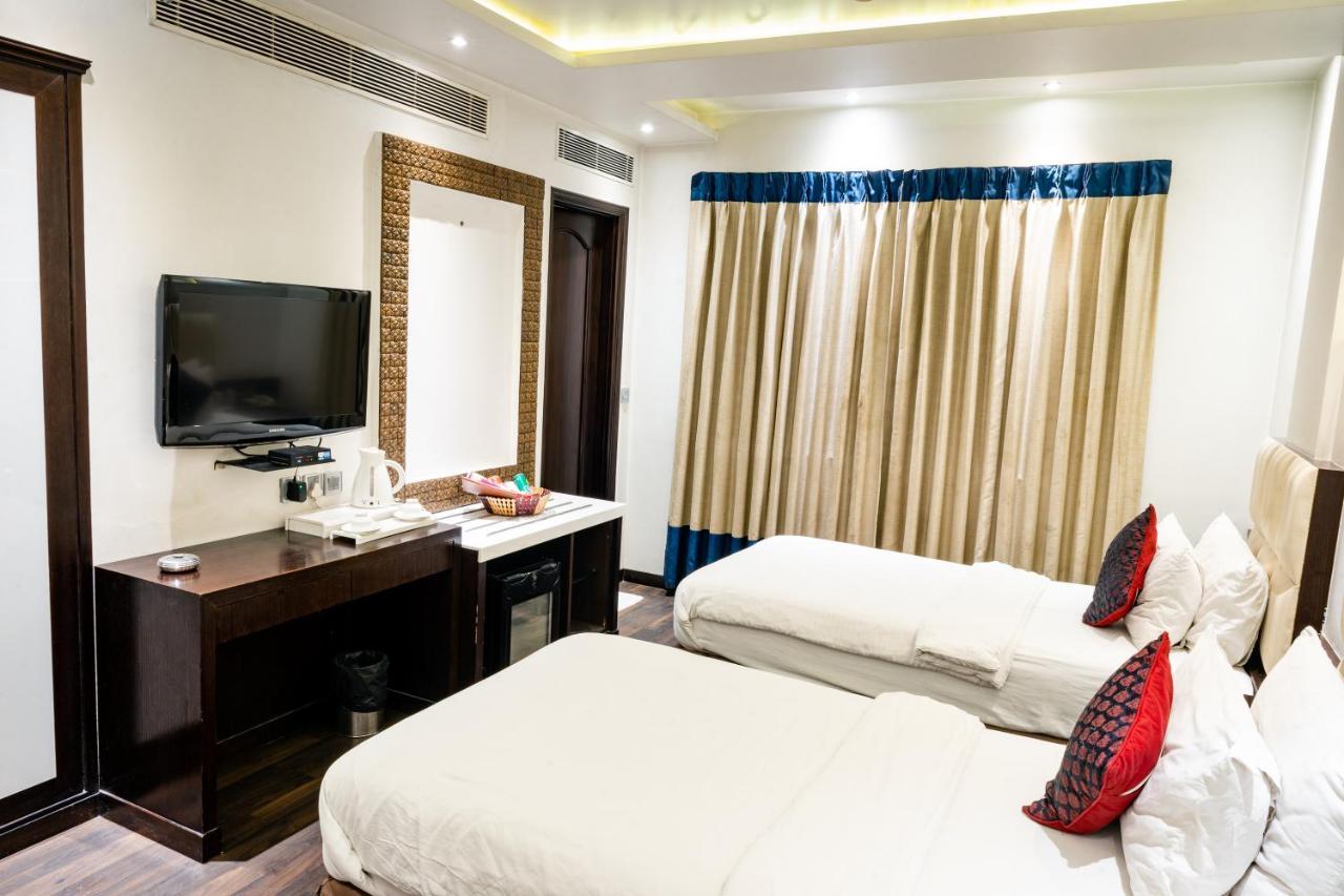 Grand Godwin - Complimentary Airport Pickup -near Ndls Railway Stn 4* New Delhi