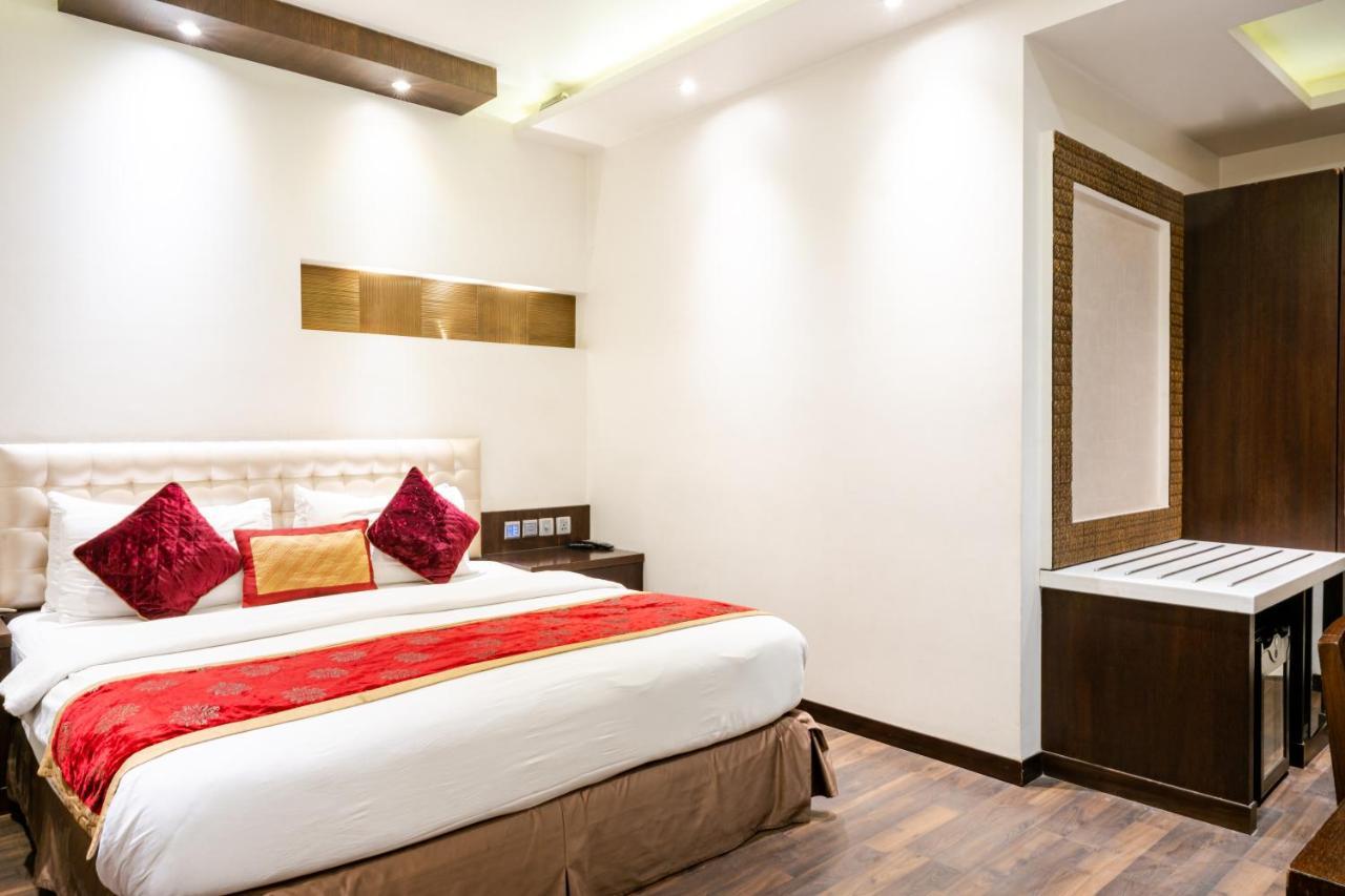 Grand Godwin - Complimentary Airport Pickup -near Ndls Railway Stn New Delhi
